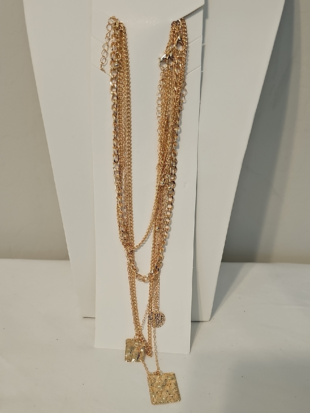Commense Fashion Jewelry Gold Layered Pendant Necklace with Textured Squares - Picture 2 of 3